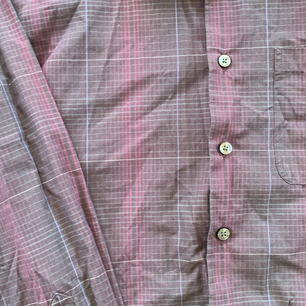 VanHeusen 2XL Mens Shirt Top Buttons Red Multi Colored Long Sleeve - Picture 2 of 3